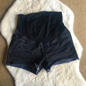 Maternity shorts size 8